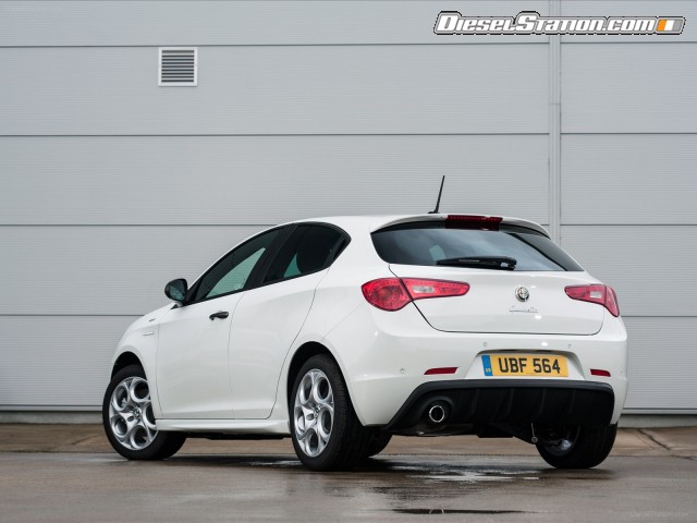 Alfa Romeo Giulietta Sprint 2015 Picture #0 Alfa Romeo Giulietta Sprint 2015 Picture #0